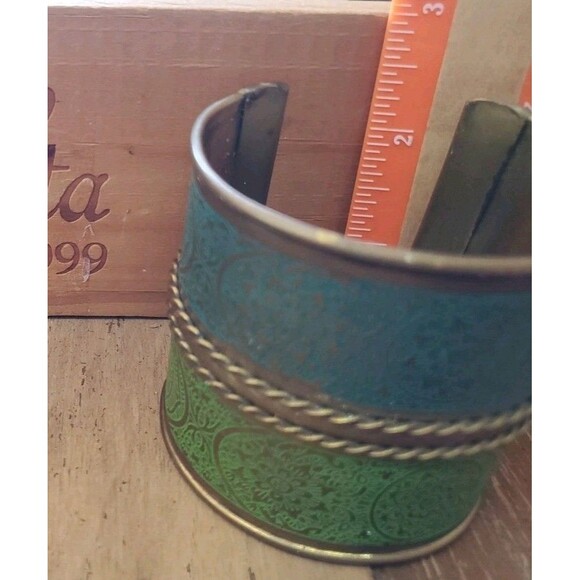 Vintage? Floral Chiseled/Embossed Brass & Enamel 2 3/8” Wide Cuff Bracelet - Picture 10 of 16